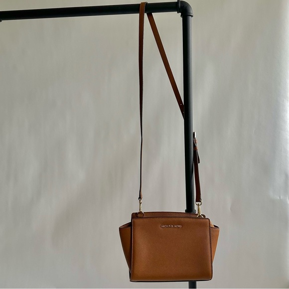 Michael Kors Selma Small Tan Saffiano Leather Crossbody Bag - Picture 2 of 8